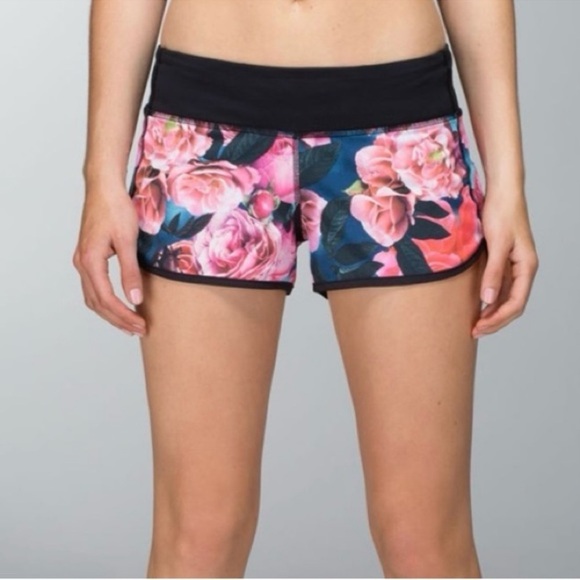 Lululemon Run Speed Shorts Secret Garden 4-way Stretch Size 2 Running Yoga Rare - Picture 14 of 14